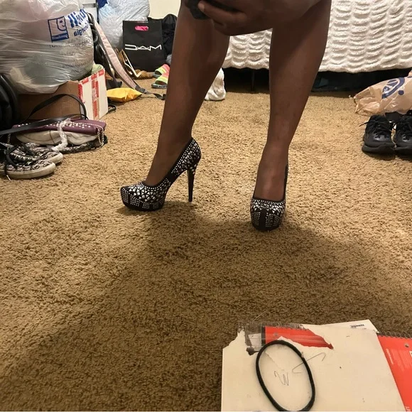 Hot y2k black silver studded high heels pumps 🖤 - Picture 11 of 16